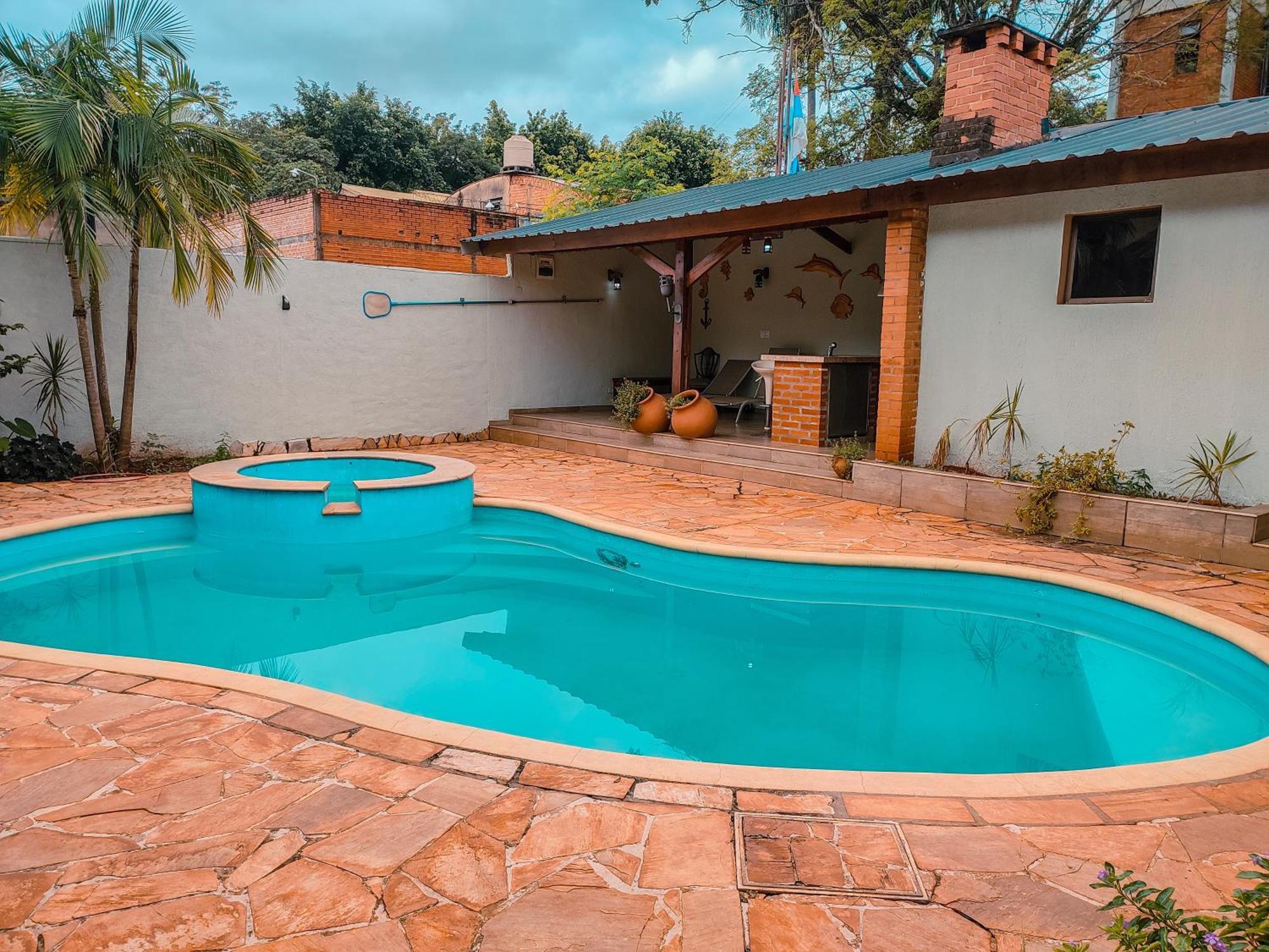 Encantadora Casa Con Piscina * Puerto Iguazú