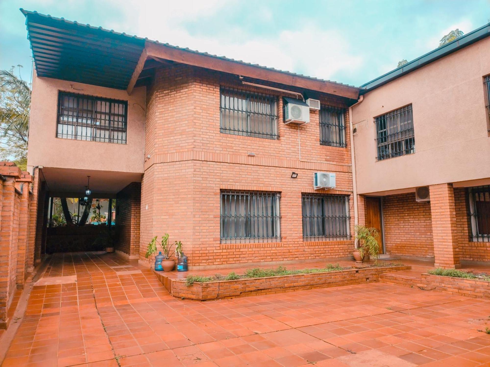 Apartment Encantadora Casa Con Piscina Puerto Iguazu